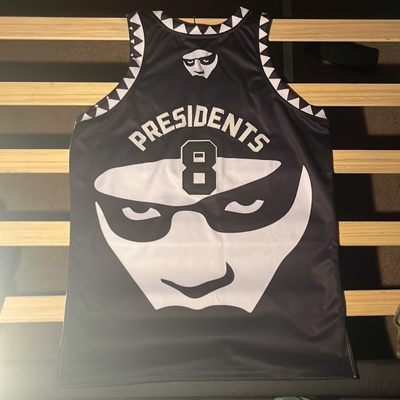 XL Basketball Jersey - Picture 2 of 2